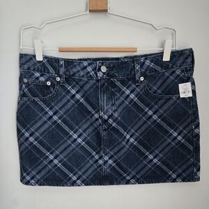 New GaP Plaid Denim Mini Skirt